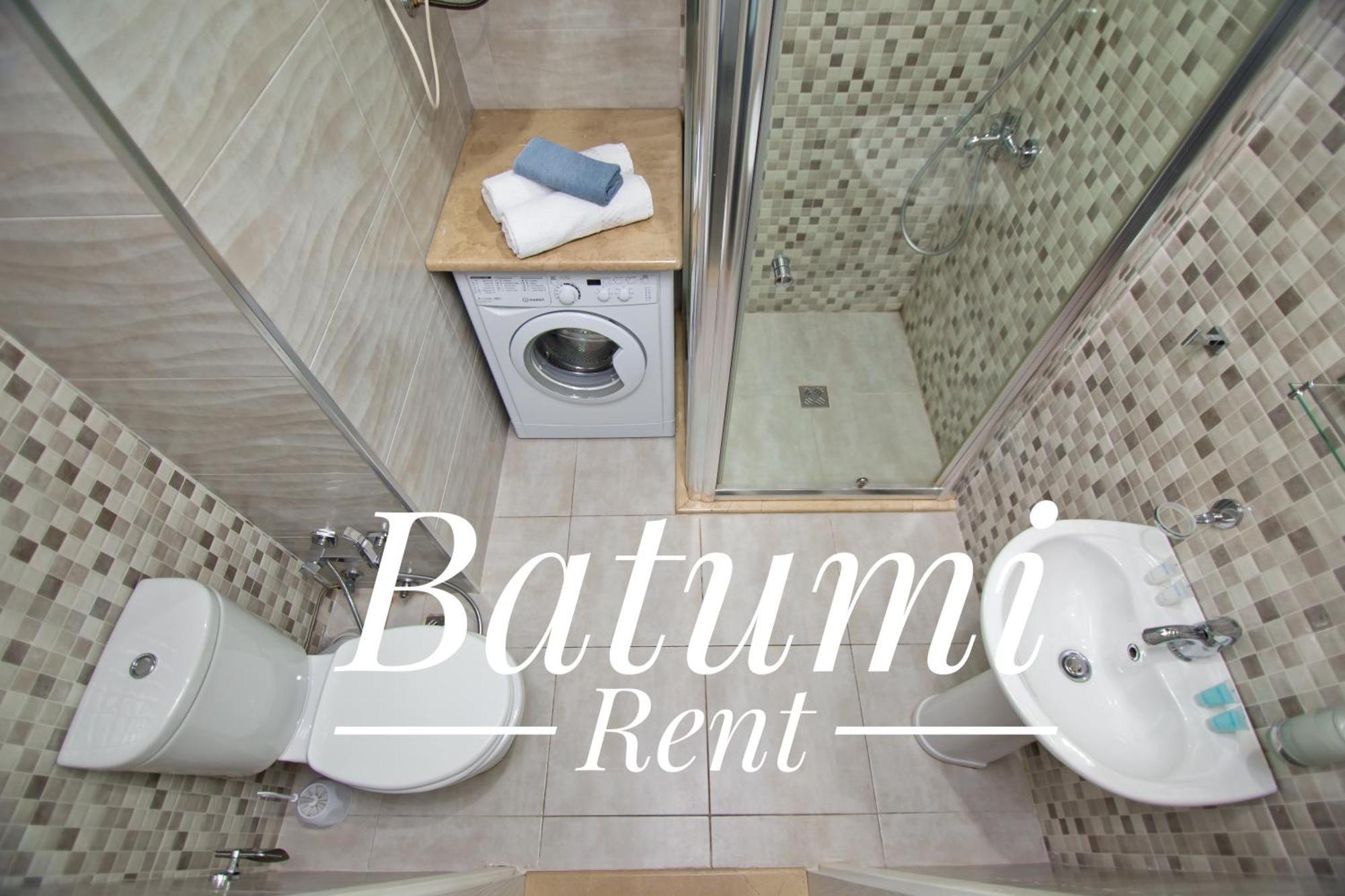 The Blue Perl 3 Apartment Батуми Стая снимка