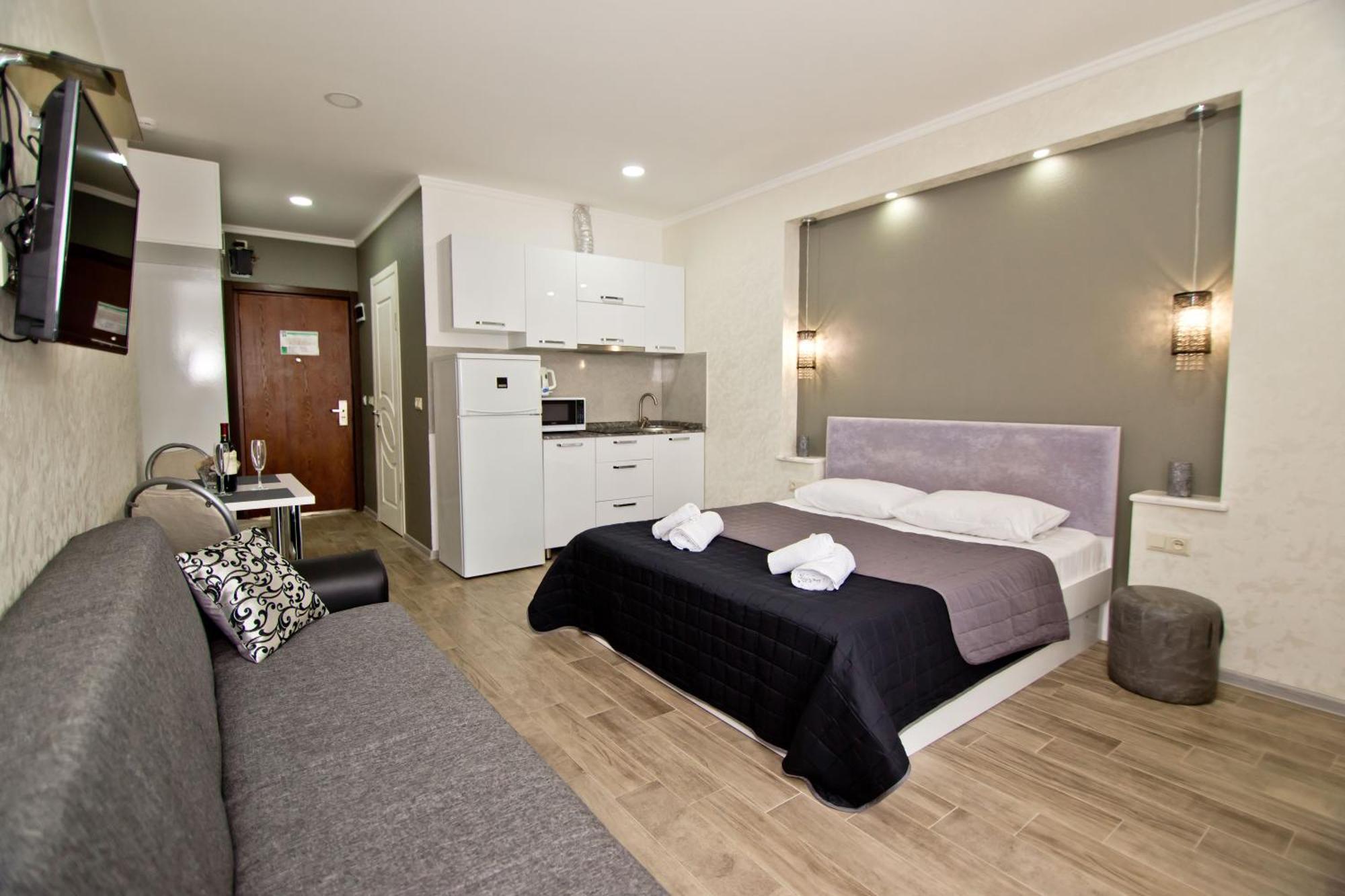 The Blue Perl 3 Apartment Батуми Екстериор снимка