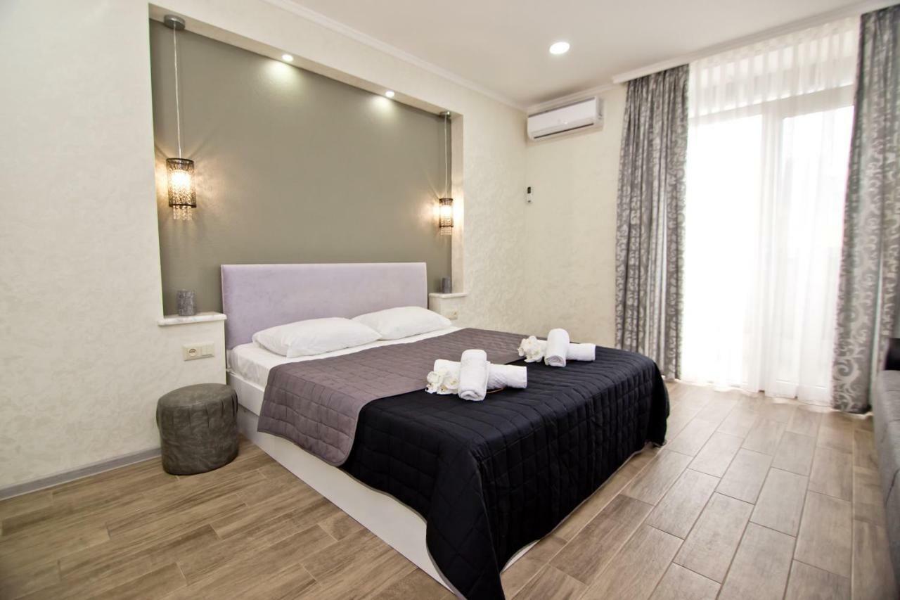 The Blue Perl 3 Apartment Батуми Екстериор снимка